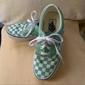 🍀Vans Green Checkered Lace-Up☘️